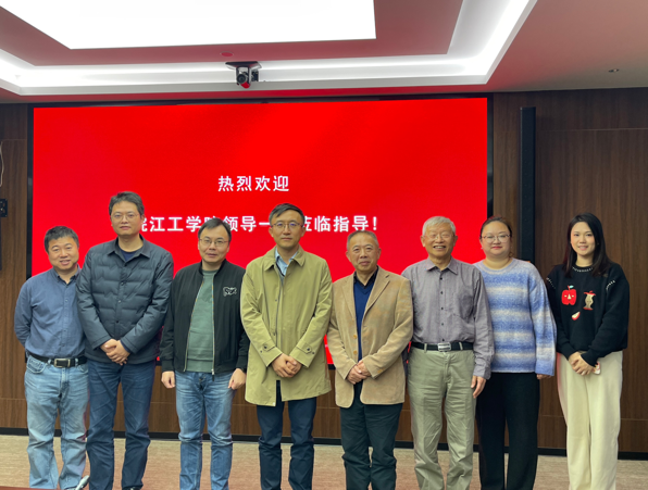 校企合作促发展，协同育人谱新篇