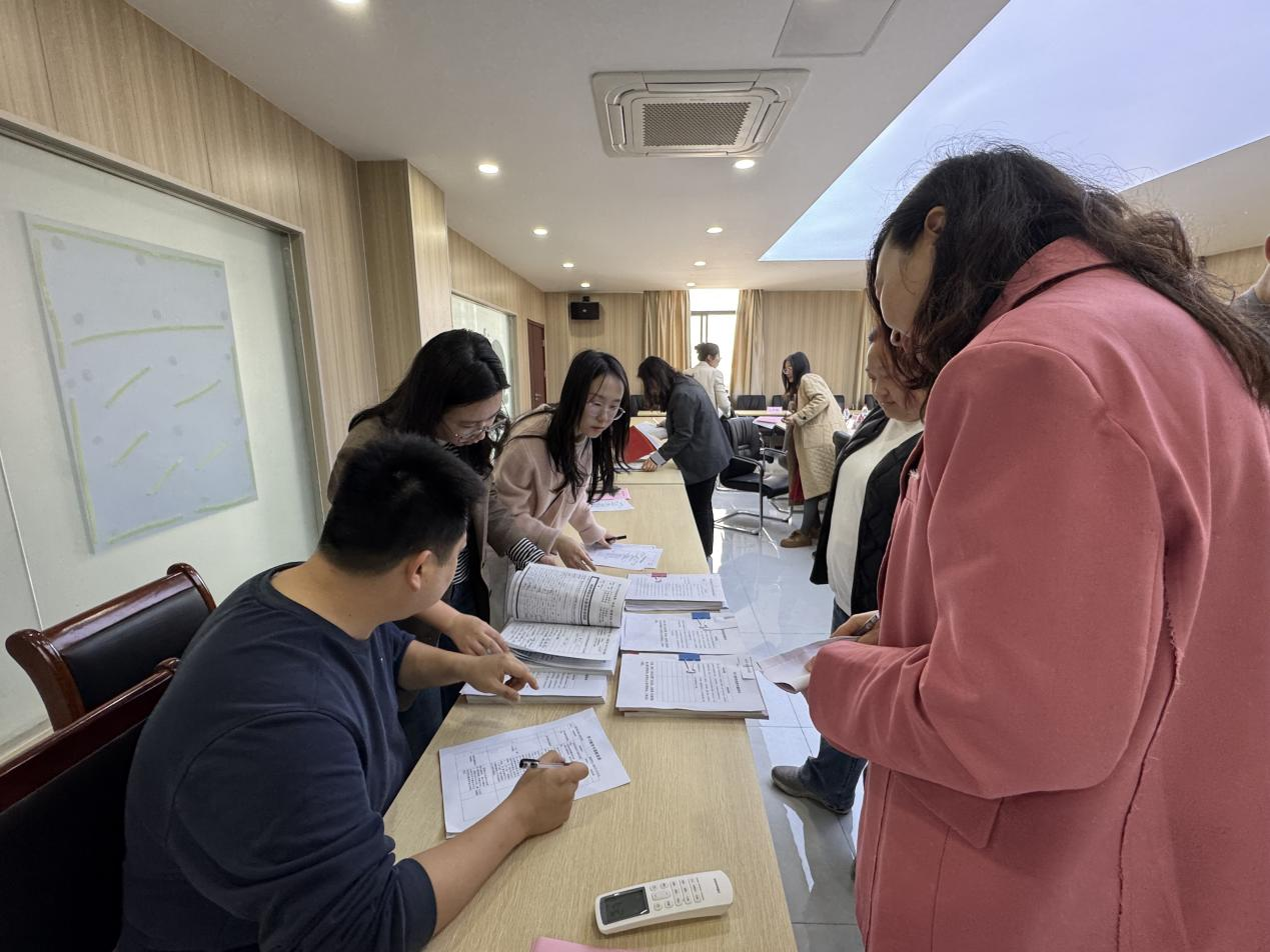 校学习教育专班下沉一线走访调研 推动学习教育走深走实