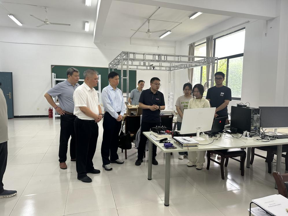 左年文副市长赴皖江工学院调研指导